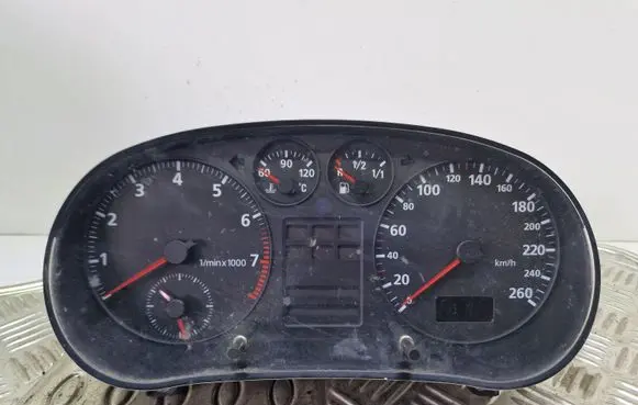 Audi A3 S3 8L Speedometer (instrument cluster) 8L0919860A 008AUZ8Z0