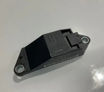 Mercedes-Benz E W211 Airbag deployment crash/impact sensor A0018209326 0018209326