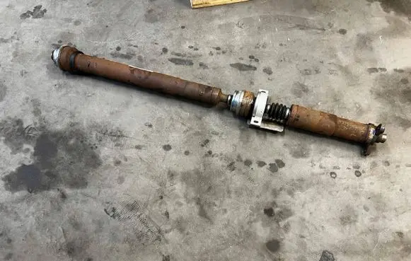 Ford Explorer VI Rear driveshaft/prop shaft L1M34K145EG