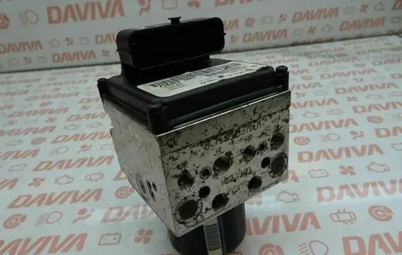 Volkswagen PASSAT B6 ABS Pump 3C0614109C 16431501-C 3C0.614.109.C