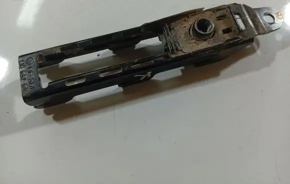 Skoda Roomster (5J) Seat belt adjustment rail 1J0857819