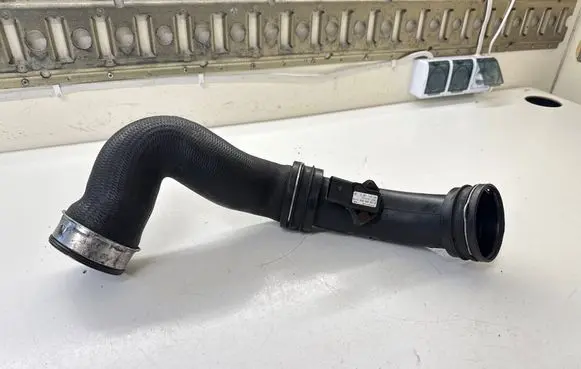 Volkswagen Transporter - Caravelle T5 Intercooler hose/pipe 7H0145955 038906051C