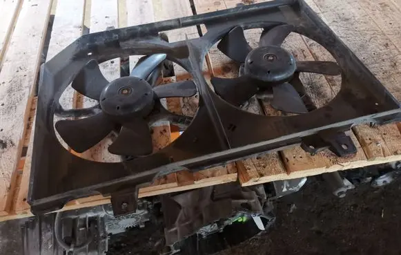 Nissan X-Trail T30 Fan set 