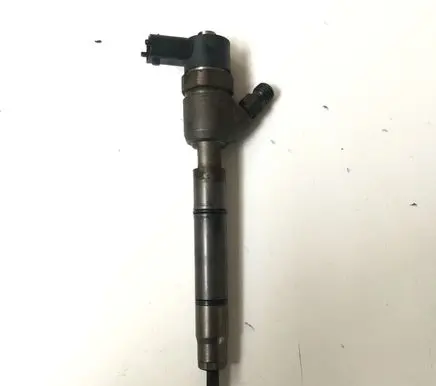 Hyundai i30 Fuel injector 338002A900 00324 0797