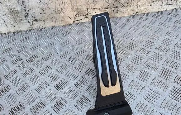 BMW 5 G30 G31 Accelerator throttle pedal 6871053 34526871053