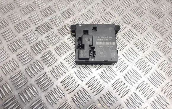 Mercedes-Benz E W211 Door control unit/module 2118703285
