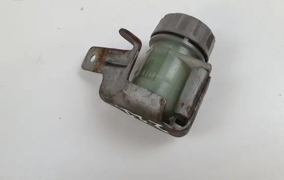 Honda Civic Brake fluid reservoir 