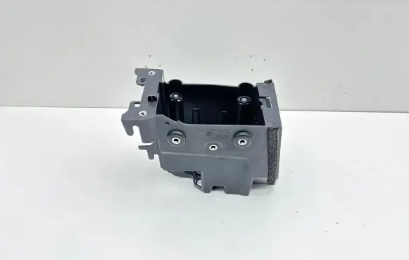 Volvo XC60 Battery box tray 31652062
