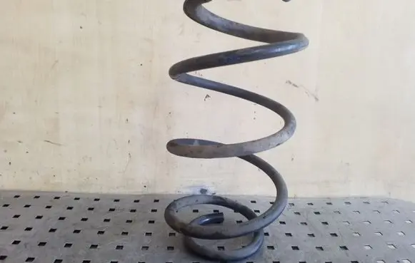 Hyundai i40 Front coil spring