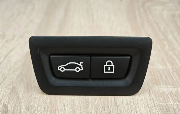 BMW 4 G22 G23 G24 G26 Tailgate/boot open switch button 9275121