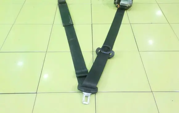 Opel Combo D Front seatbelt PRZOD BEZPIECZENSTWA