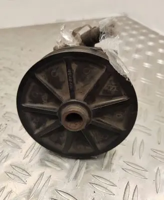 Ford Mondeo MK IV Power steering pump AG913A696CA 06023207 B4911041940