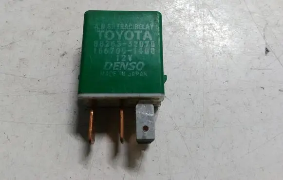 Lexus IS 220D-250-350 Other relay 8826332070 1567001400