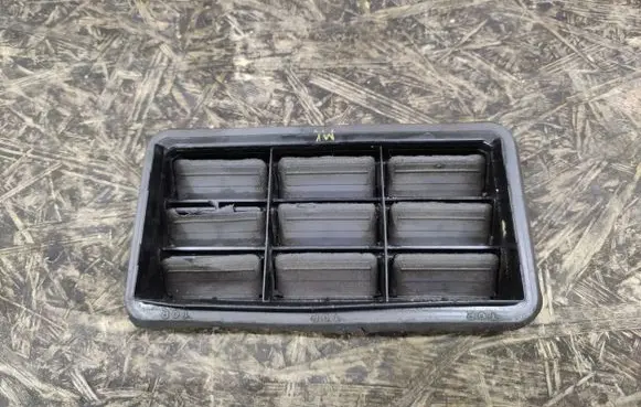Jeep Compass Quarter panel pressure vent 