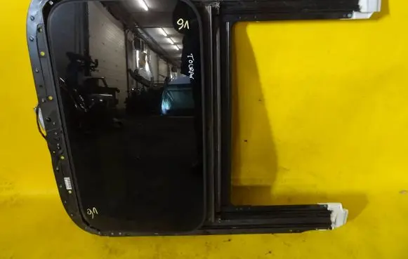Volkswagen Touran I Sunroof set 1T0877041 1701837A