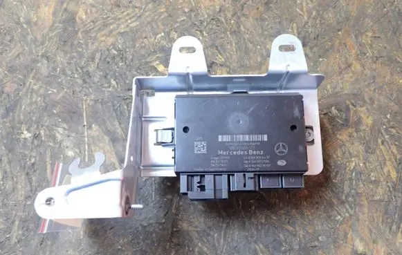 Mercedes-Benz GL X166 Tow bar trailer control unit/module A1669004417 A1669008512