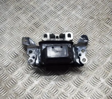 Skoda Octavia Mk3 (5E) Engine mount bracket 5Q0199555AB