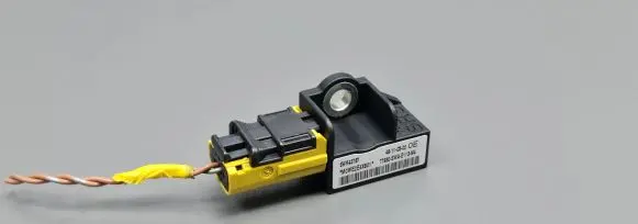 Honda CR-V Airbag deployment crash/impact sensor 77930SWAE113M4 5WK43787
