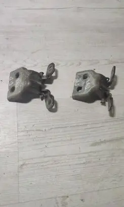 Front door hinge set