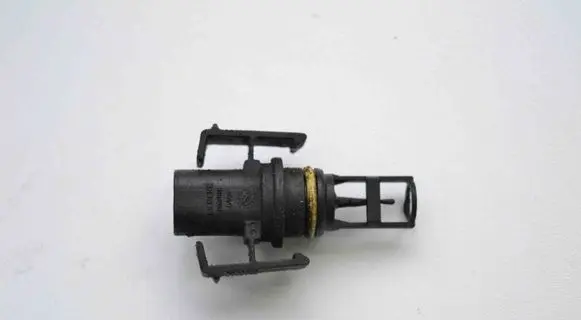Mercedes-Benz C W205 Other devices A6511530028