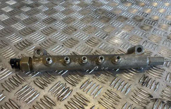 Toyota Hilux (AN10, AN20, AN30) Fuel main line pipe 8945871010