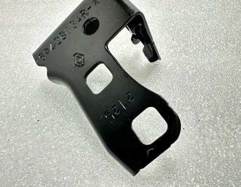 Renault Dacia Duster Headlight/headlamp mounting bracket 260428834R