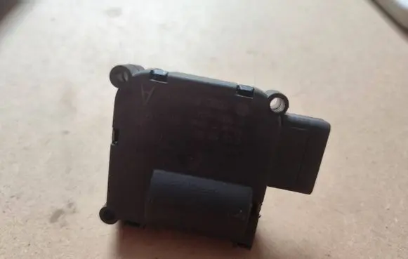 Audi A6 S6 C6 4F A/C air flow flap actuator/motor 0132801359 4F0820511A CZ1168803141