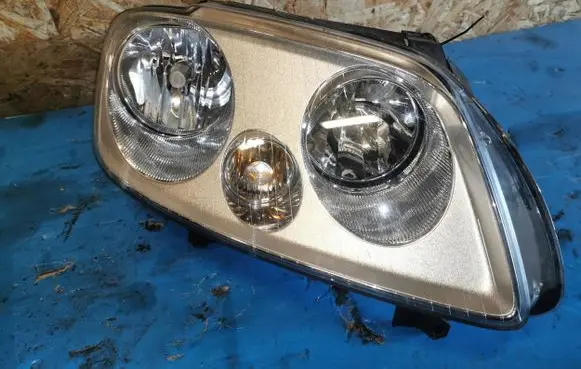 Volkswagen Caddy Headlight/headlamp 1EE01020302 10169 20011602A