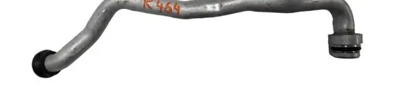 Porsche Cayenne (9Y0 9Y3) Engine coolant pipe/hose 06M121083J