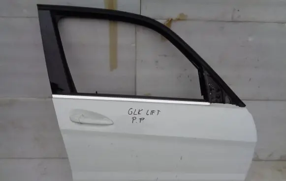 Mercedes-Benz GLK (X204) Front door