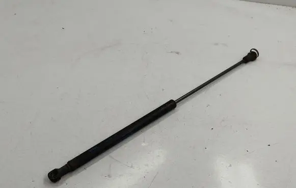 Land Rover Discovery 3 - LR3 Front bonnet/hood damper/strut BKK780010