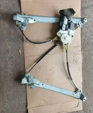 Renault Latitude (L70) Front door window regulator with motor 807300027R