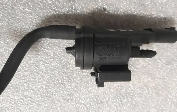 Mercedes-Benz CLK A209 C209 Valve vacuum a0025401493 0025401493