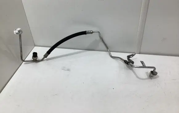 Renault Kadjar Air conditioning (A/C) pipe/hose 924403975R