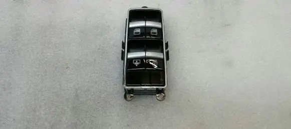 Mercedes-Benz S W221 Electric window control switch A2218709410