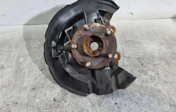 Ford Kuga II Front wheel hub spindle knuckle C520FR
