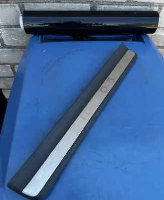 Hyundai Ioniq 5 Side skirt front trim 85874GI100