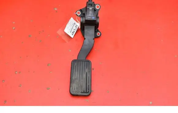 Honda Civic IX Accelerator throttle pedal 