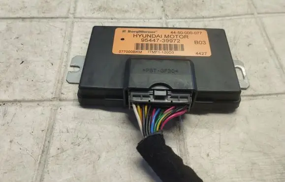 Hyundai Santa Fe Gearbox control unit/module 9544739972 4450000077 077000BKM