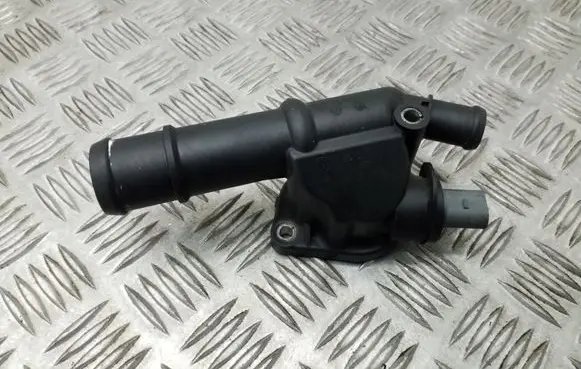 Audi A4 S4 B8 8K Engine coolant pipe/hose 03L121132