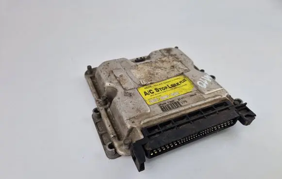 Peugeot 206 Engine control unit/module 9641606980 0281010500 EDC15C2