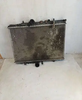 Peugeot 607 Coolant radiator