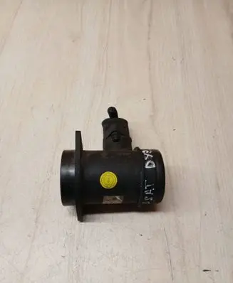 Volkswagen PASSAT B6 Mass air flow meter 0281002216 028906461