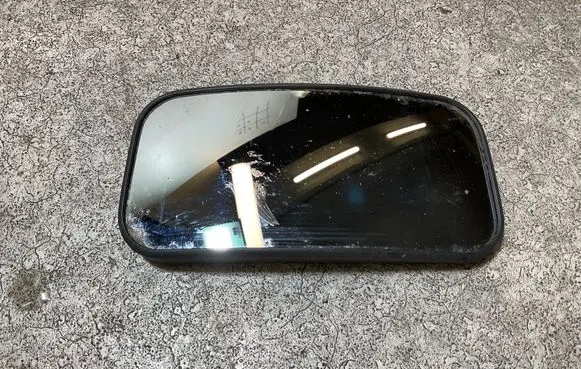 Mercedes-Benz Sprinter W907 W910 Wing mirror glass 151039311