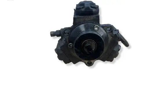 Mercedes-Benz C W203 Fuel injection high pressure pump A6110700501
