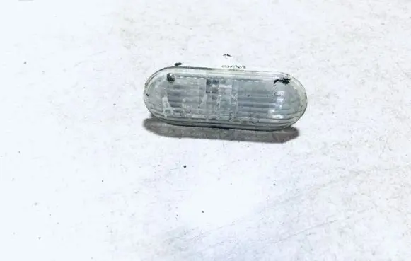 Ford Fiesta Front fender indicator light 4m5a13k309aa 4m5a-13k309-aa