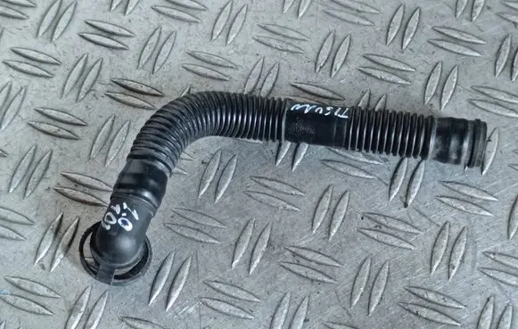 Volkswagen Tiguan Breather hose/pipe 5N0129637D