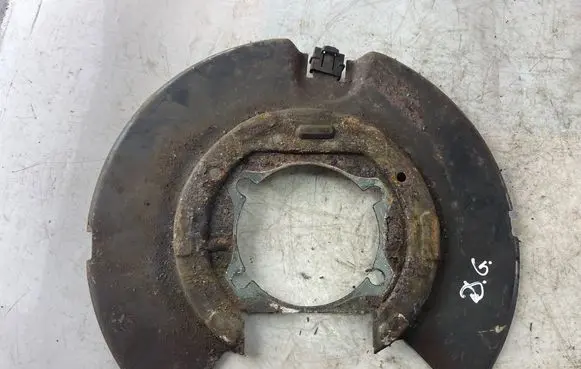 Chrysler 300 - 300C Rear brake disc plate dust cover 