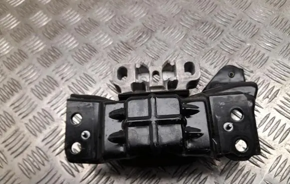 Skoda Fabia Mk4 (6VA) Engine mount bracket 2Q0199555BC