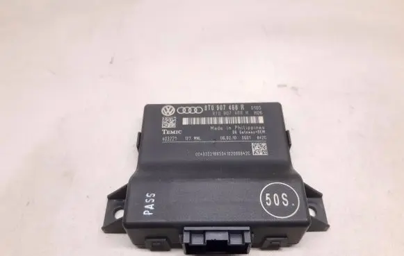 Audi A5 8T 8F Gateway control module 8T0907468R 403221